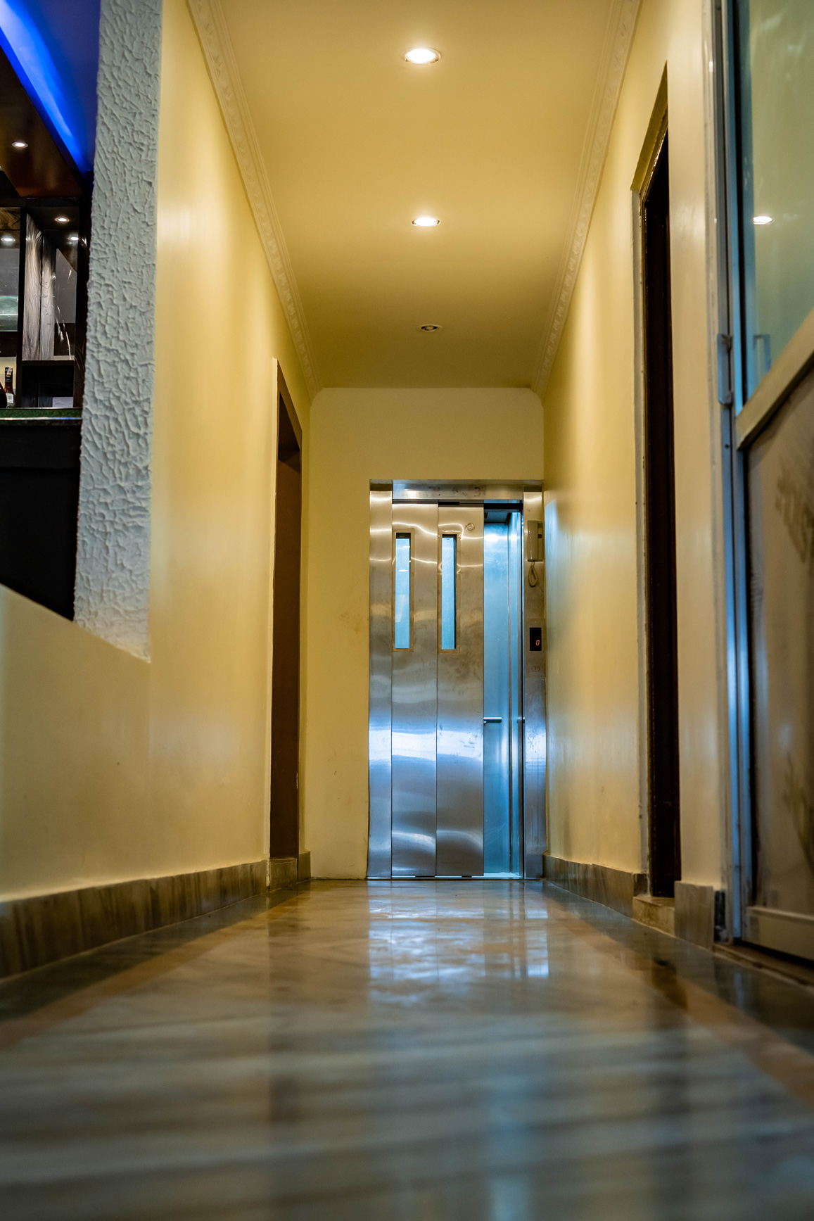 Modern Elevator